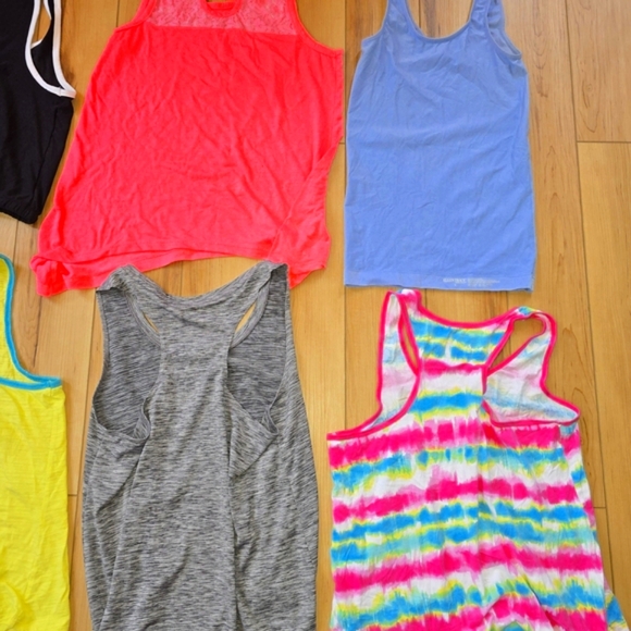 Colorful Tank Tops Set - Picture 4 of 5